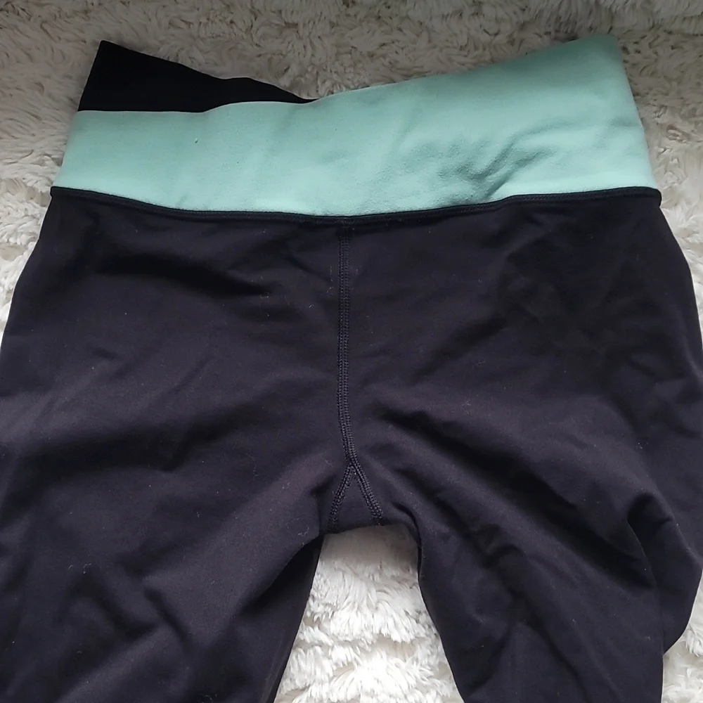 Lululemon Black Heathered Light Blue Astro Pant